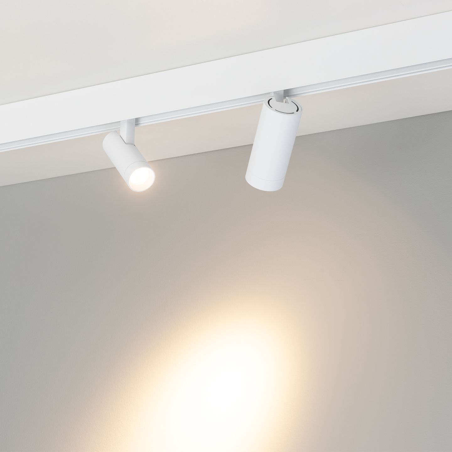 a_DL-12600-0620.jpg
