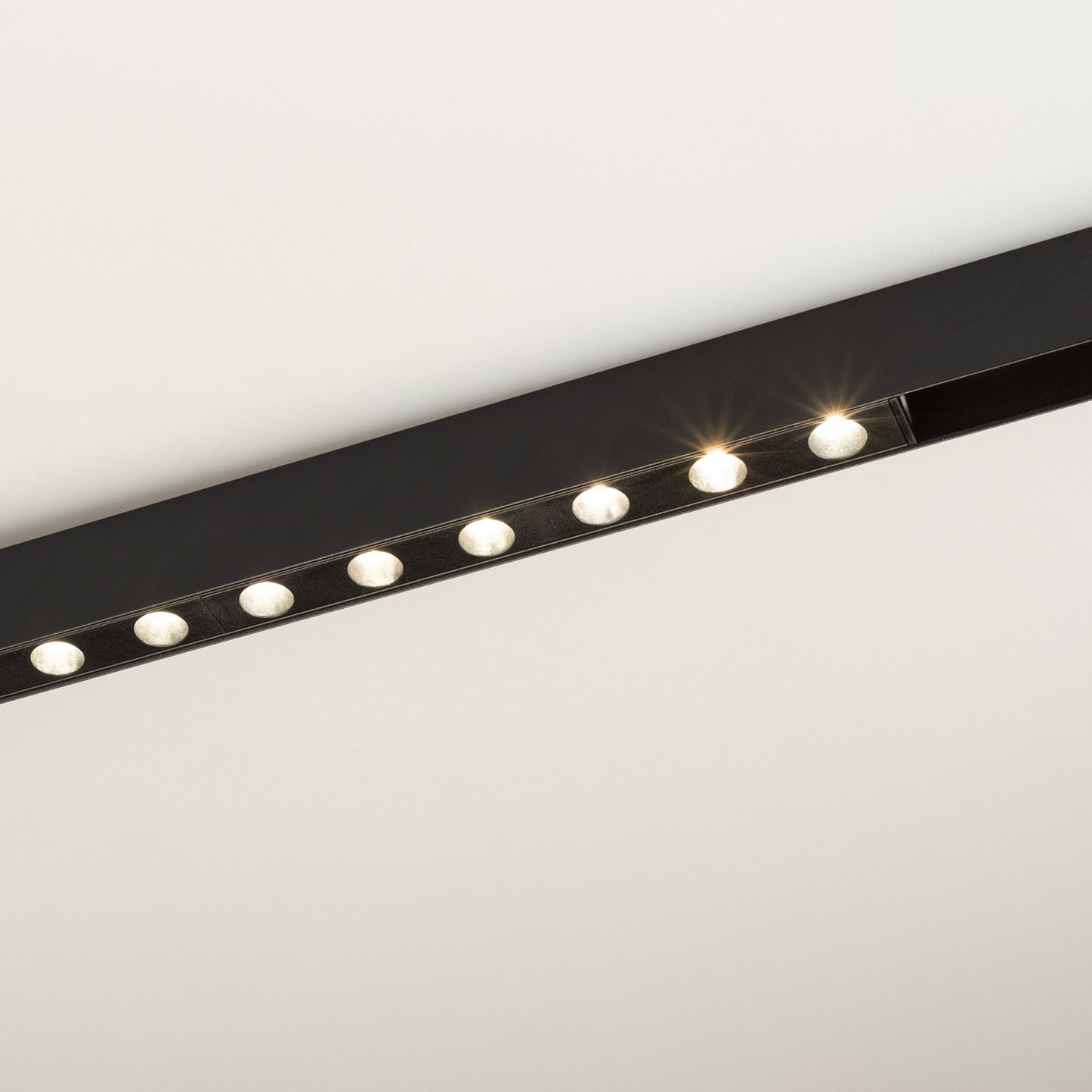 b_DL-12600-0241.jpg